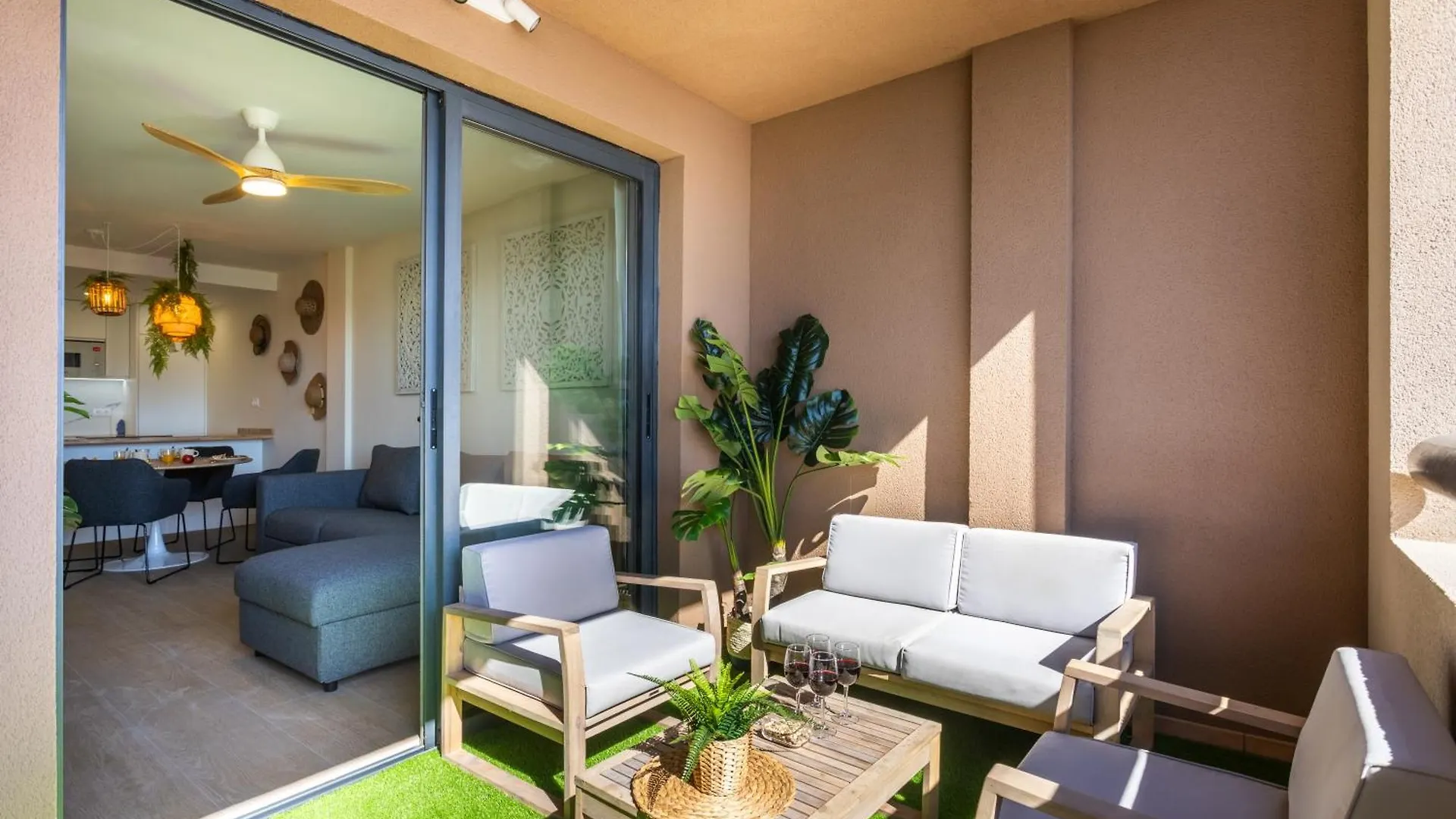Apartament Gorgeous Paraiso Free Wifi Playa Paraiso  Hiszpania