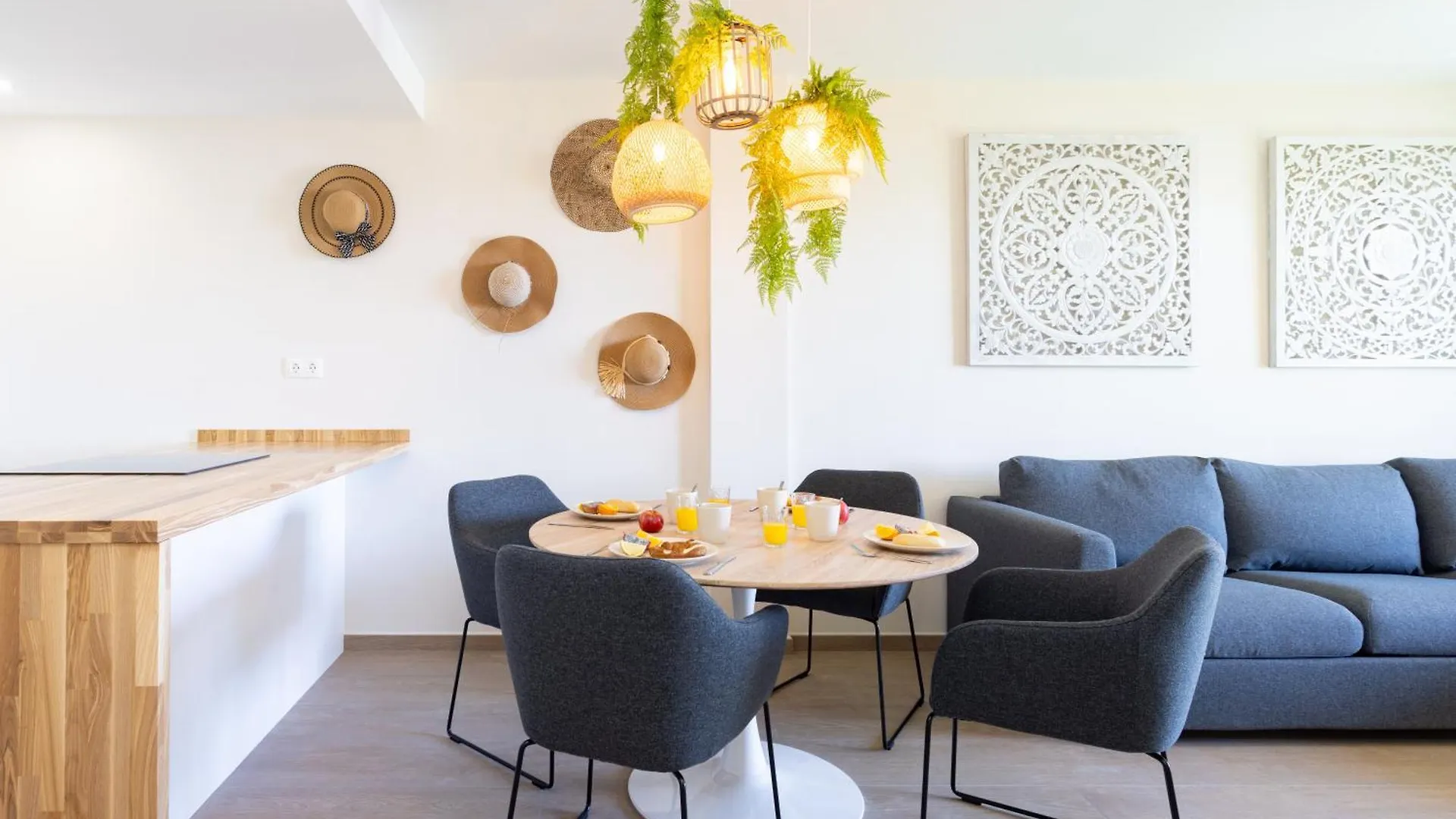 Gorgeous Paraiso Free Wifi بلايا بارايسو 0*,  إسبانيا